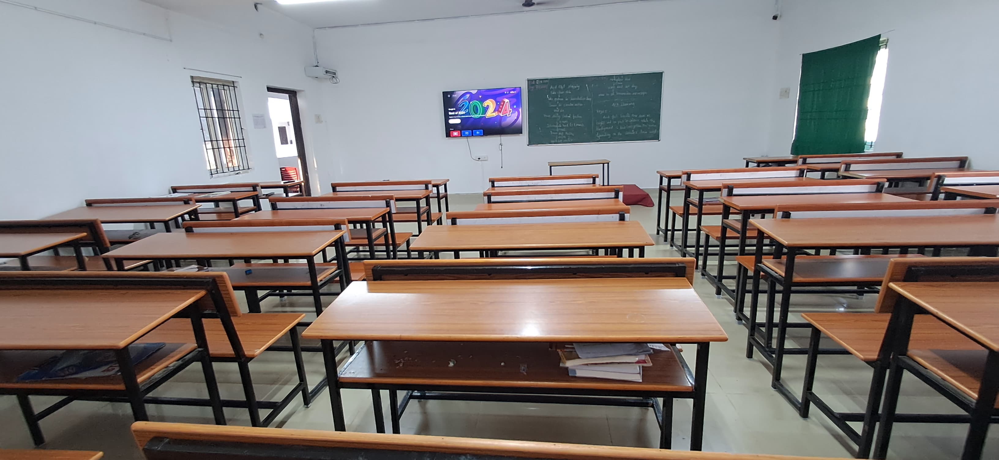 Classroom 04